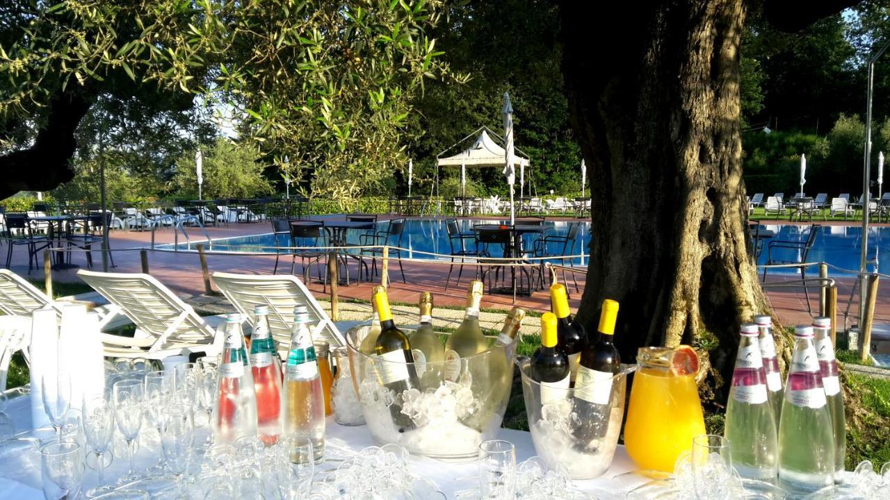 Il Casale Del Grillo Hotel เปรูจา ภายนอก รูปภาพ